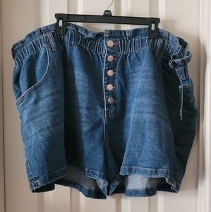 4x Jean shorts